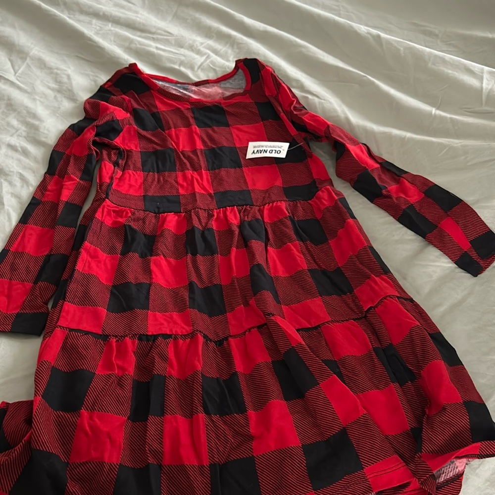 New long sleeve girls dress